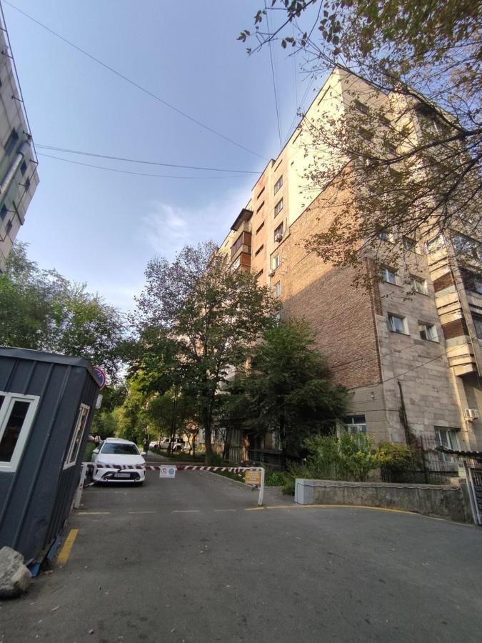 X,Ata Apartment Almatî Exterior foto